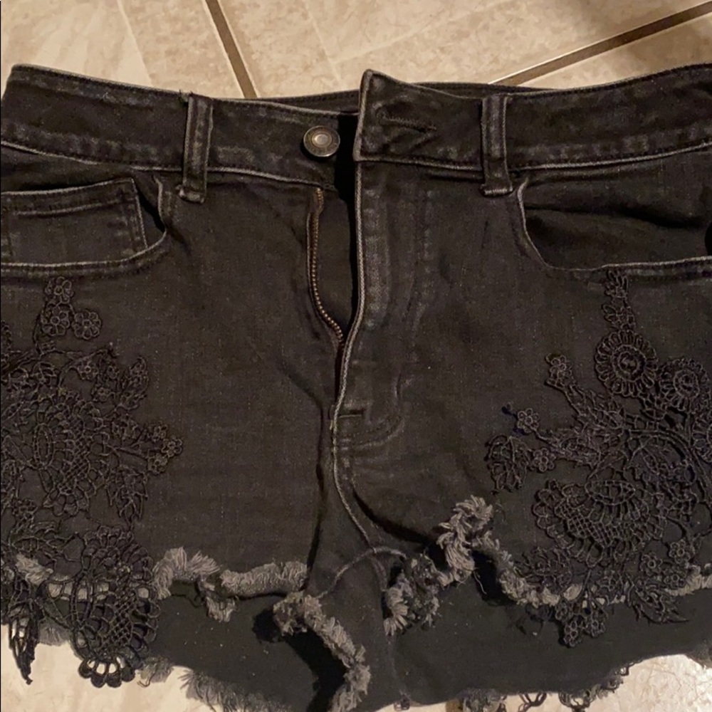 Shorts - Picture 4 of 5